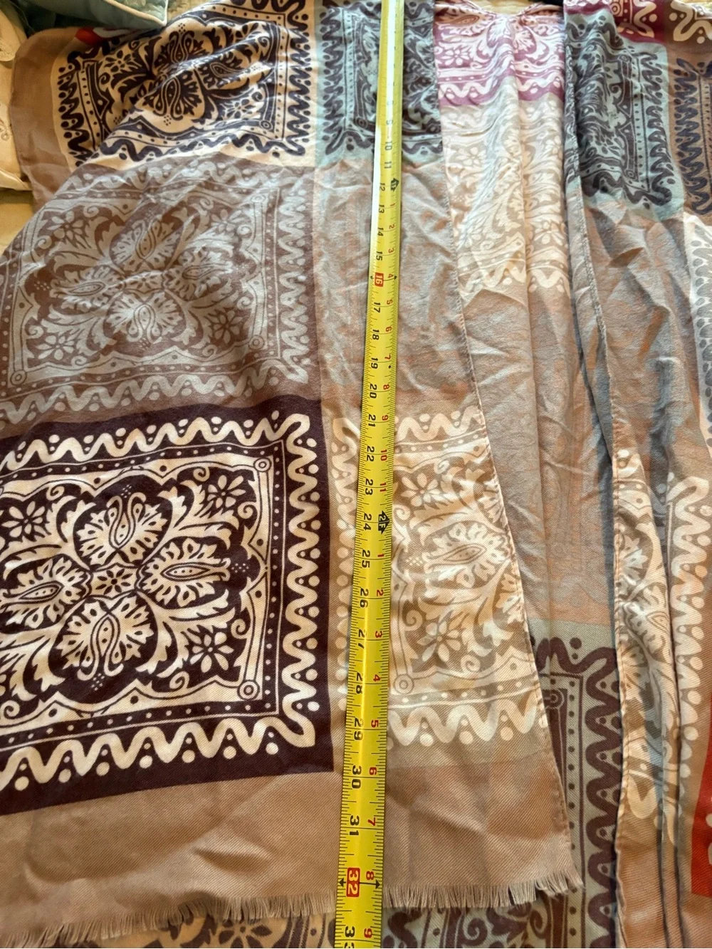 Do everything in love Multicolor Bandana-Print Kimono — Neutral & Purple Accents